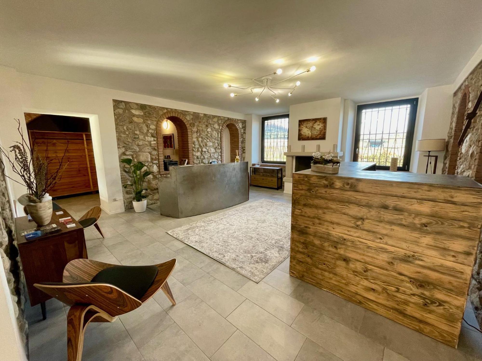 Agriturismo Al Mancino Lonato Luaran gambar